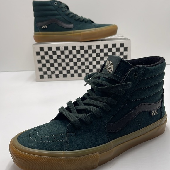 Vans Men’s Skate Sk8-Hi Green/Gum
VN0A2Z3317P
Sneakers - Picture 16 of 16